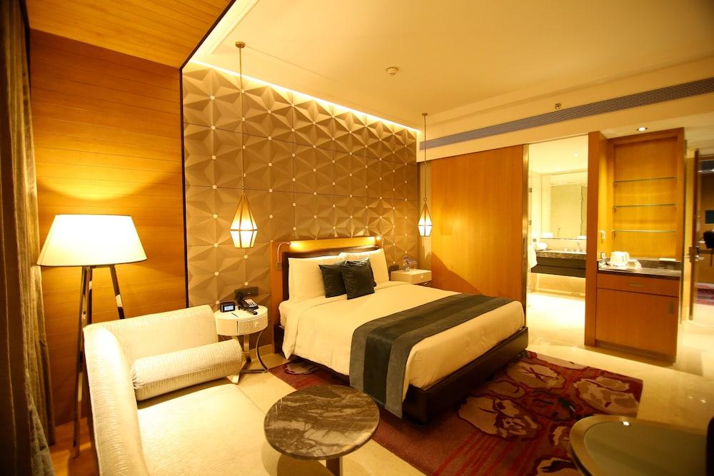 Radisson Blu Coimbatore Exterior photo A suite at the Taj Mahal Palace, Mumbai