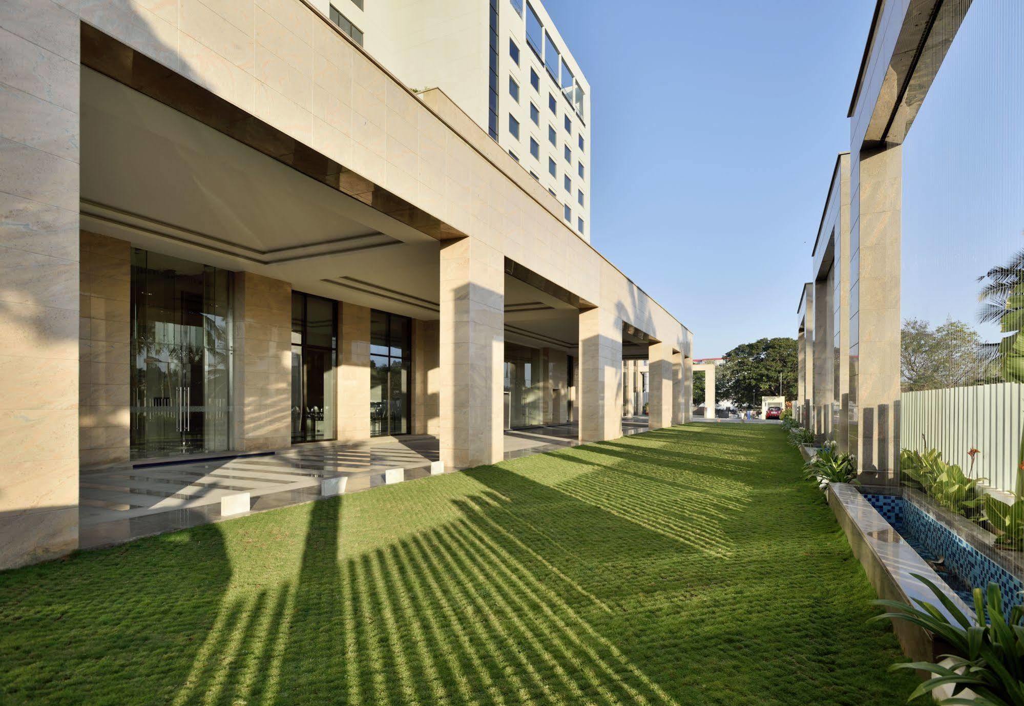 Radisson Blu Coimbatore Exterior photo The University of Nicosia
